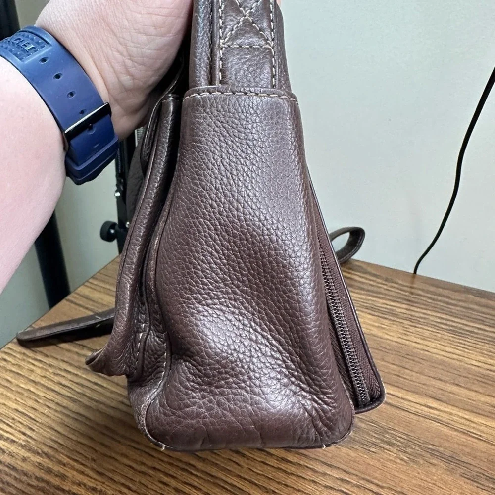 Fossil‎ Shoulder Bag in Brown Leather with Silver Hardware